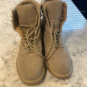 Women’s never worn Vici boots